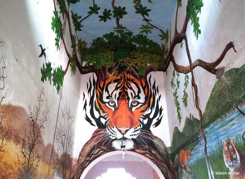Tiger painting at sawai Madhopur Railway Station main Entrance Gate